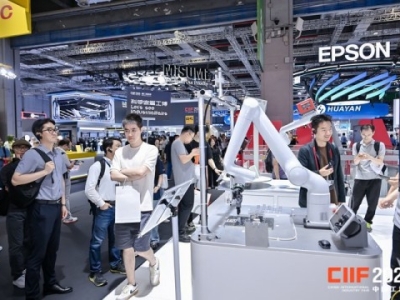 2026上海工博会：智行未来企业车路协同系统沉浸式展示的差异化打法