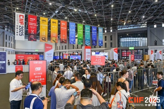  2026上海工博会机器人展展位申请官方指南：*占人机协作技术万亿蓝海 